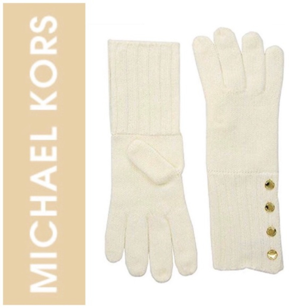 🆕 Michael Kors Button Ribbed Knit Gloves